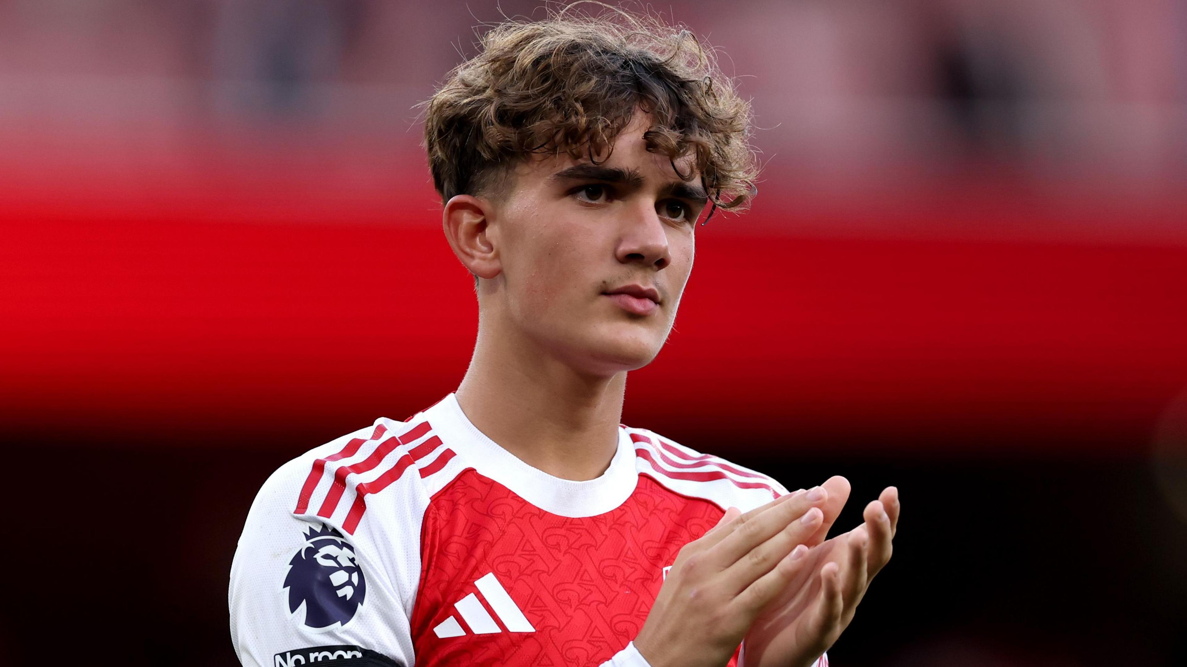 Arsenal’s Teen Sensation Max Dowman Draws Lionel Messi Comparisons from Theo Walcott After Historic Premier League Debut