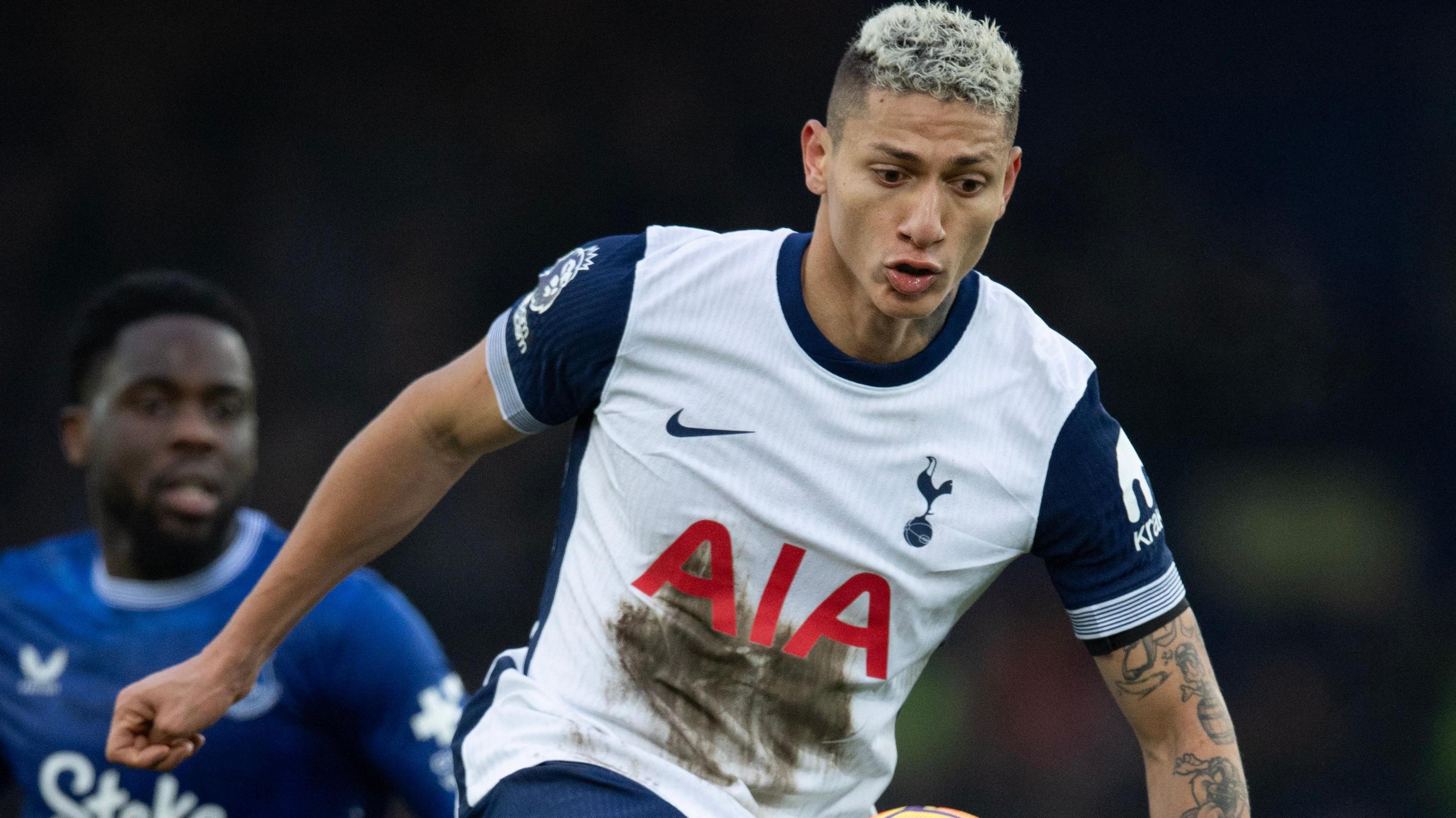 David Moyes Denies Rumors of Richarlison's Everton Comeback