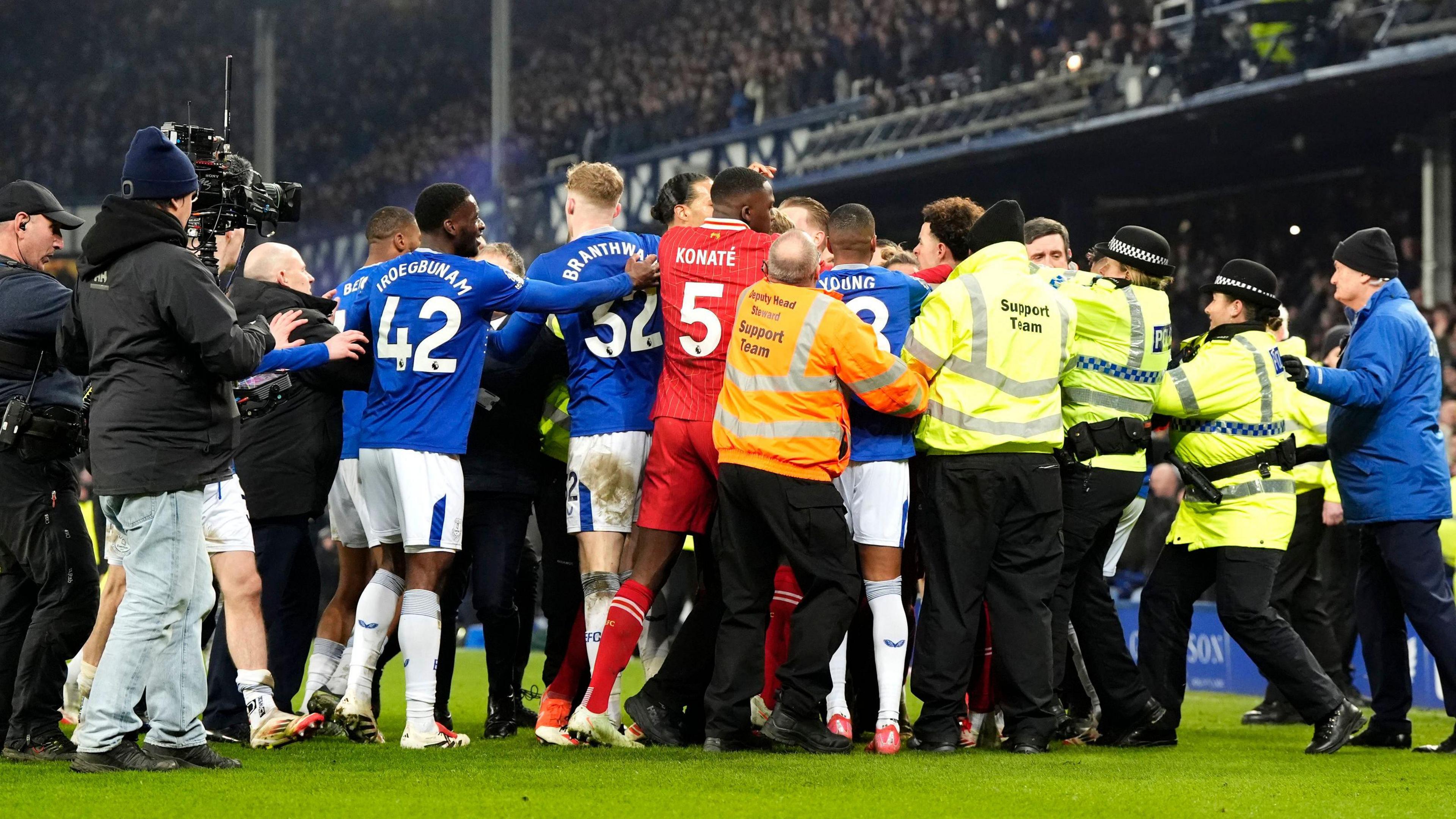 Mayhem at Goodison Park: Van Dijk Accuses Doucoure of Provocation in Fiery Merseyside Derby