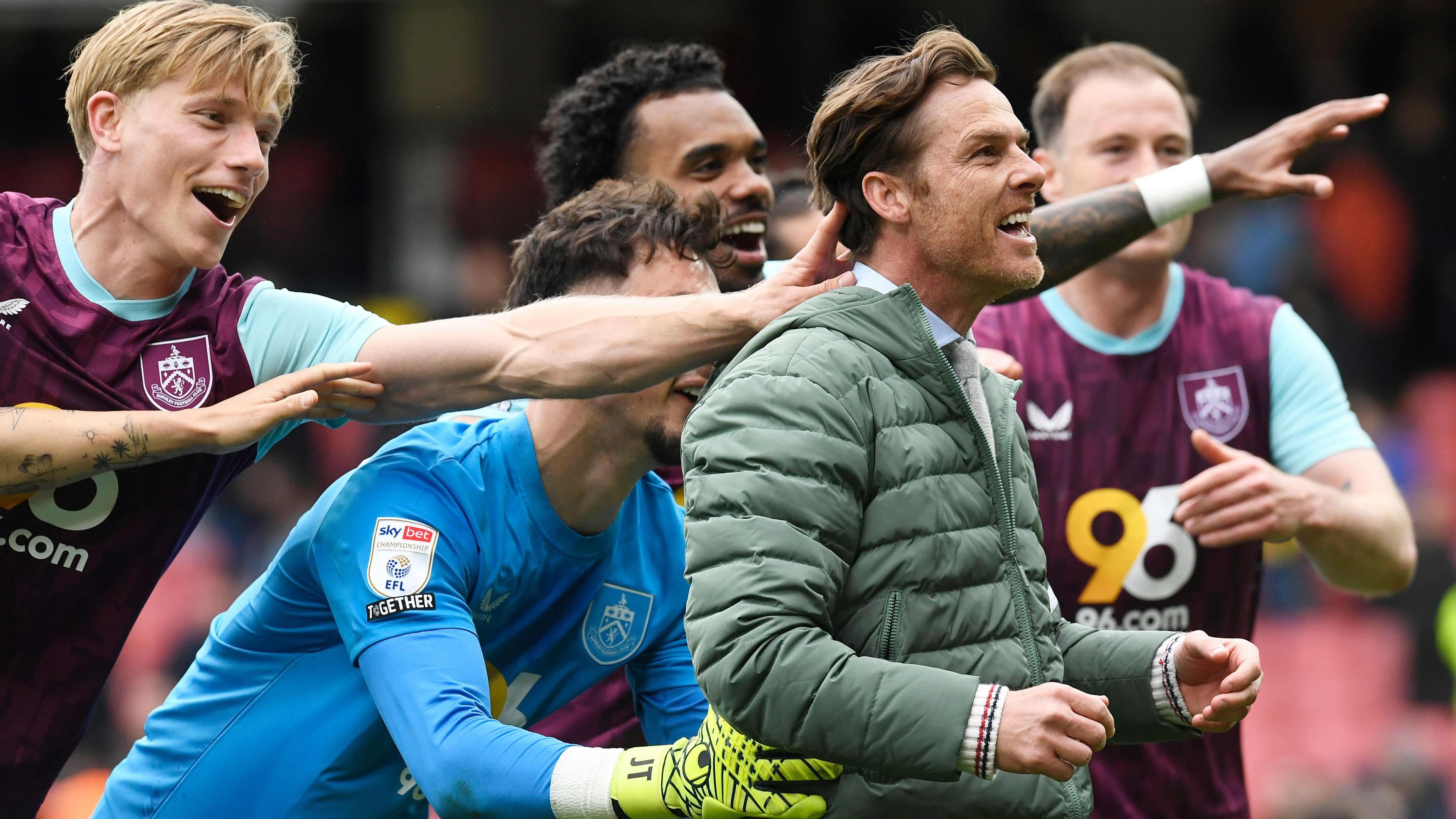 EFL Thrills: Burnley and Leeds' Promotion Battle and More