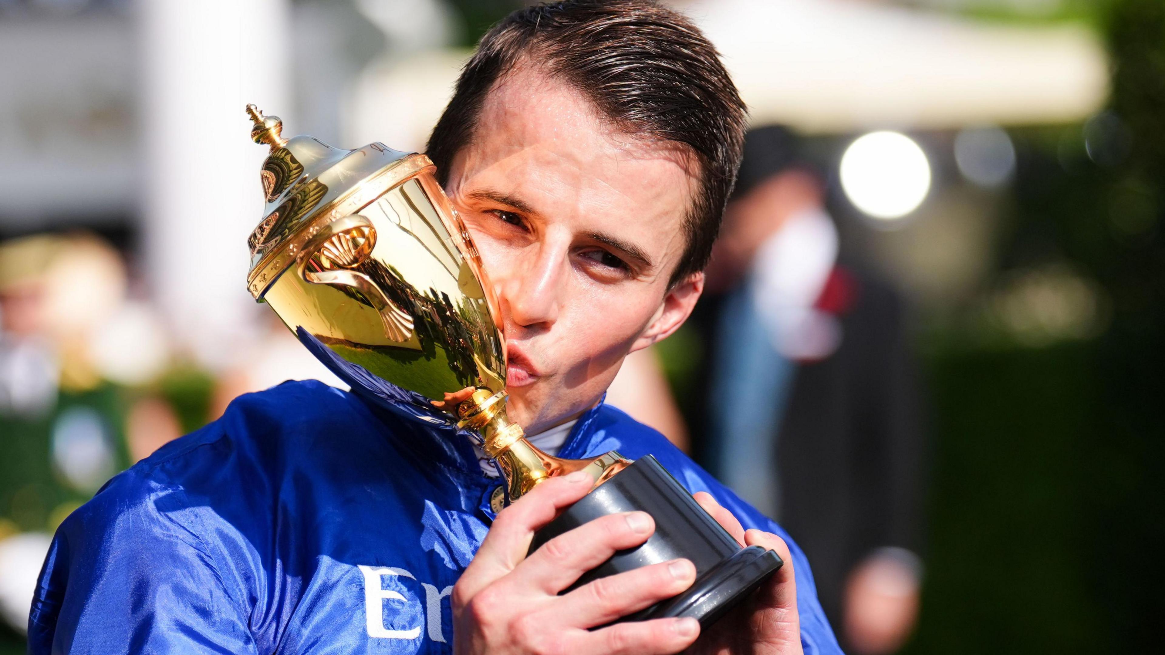 Trawlerman Dominates Gold Cup at Royal Ascot with Record-Breaking Victory