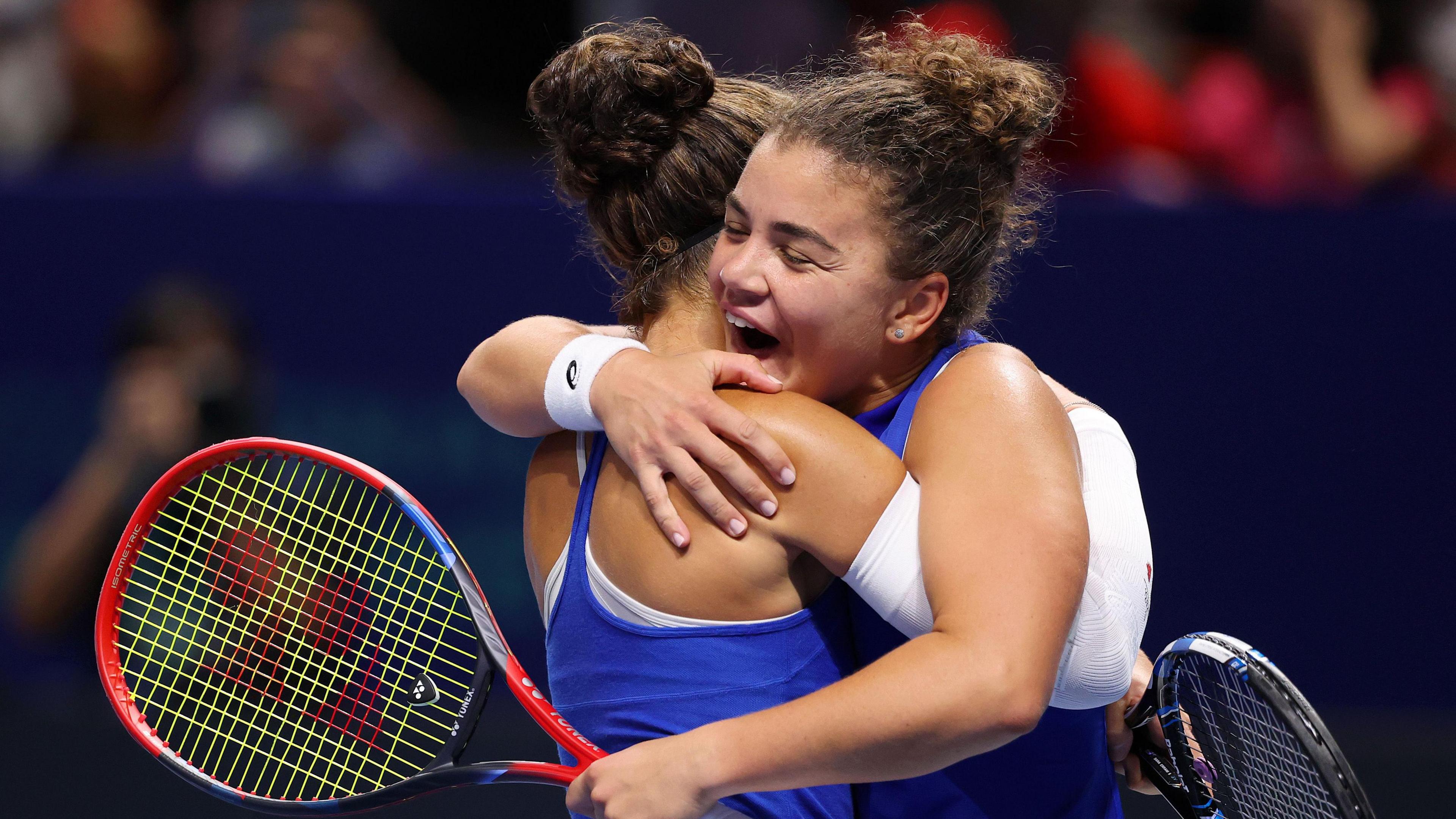 Paolini & Errani Rally Italy to Dramatic BJK Cup Final Berth with Gritty Win Over Ukraine