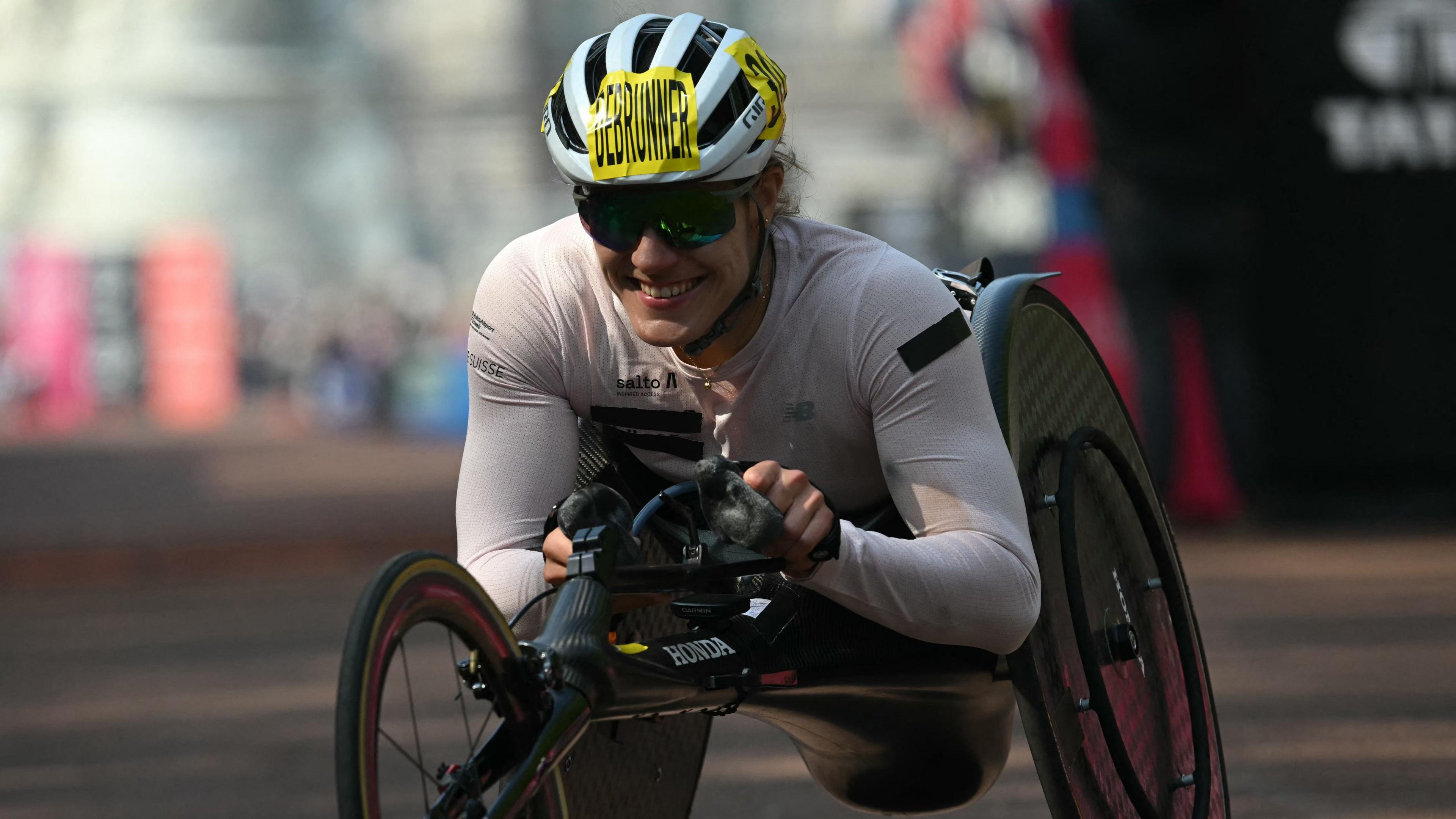 Debrunner and Hug's Stunning Victory in London Wheelchair Races