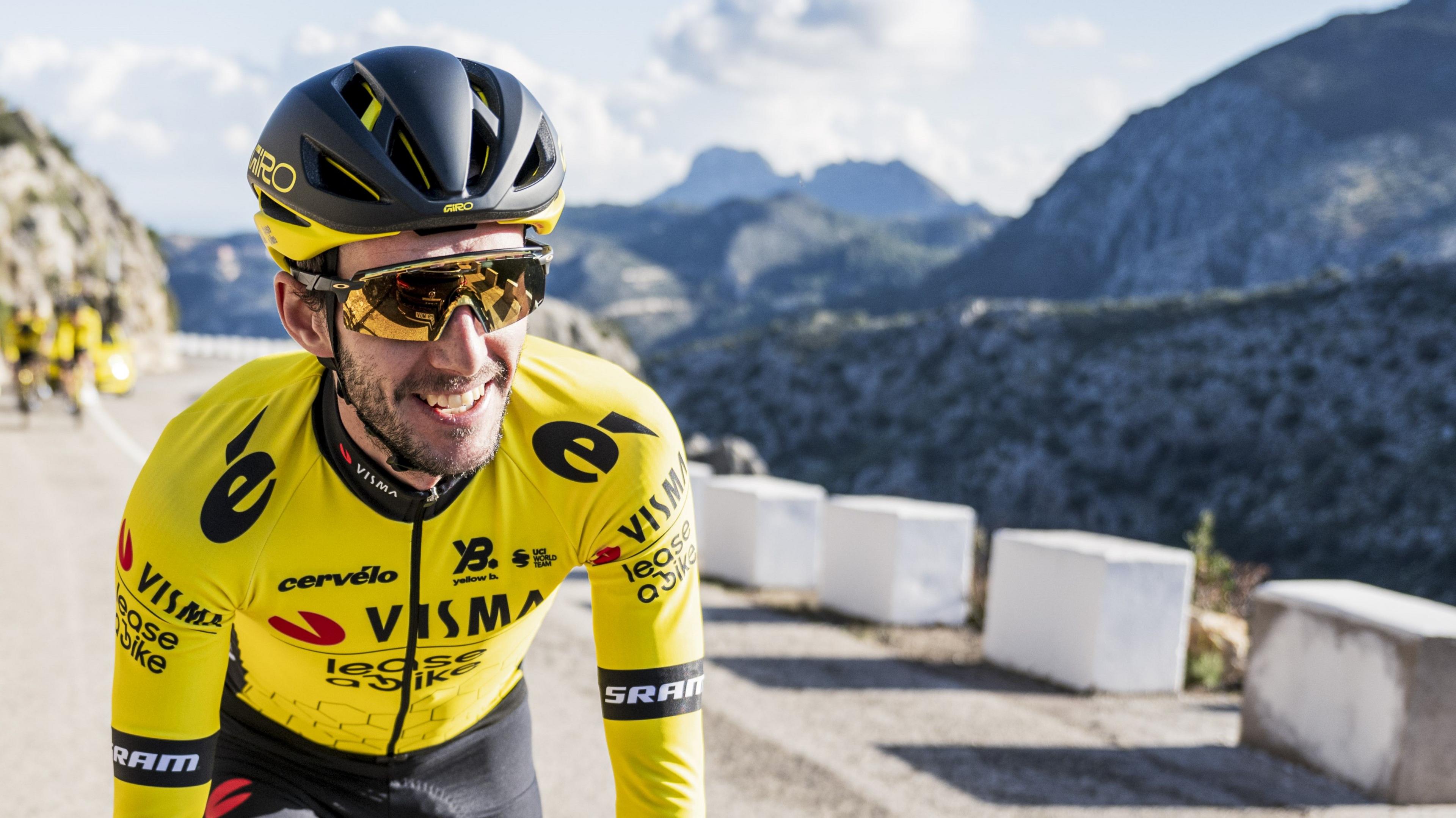 Sibling Rivalry and Ambition: Simon Yates Sets His Eyes on Giro d'Italia