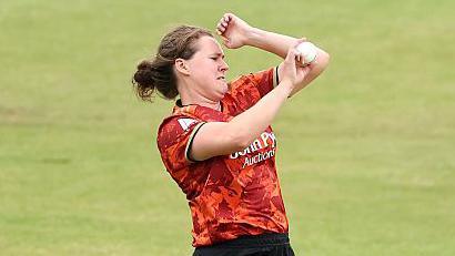 Kathryn Bryce Shines as The Blaze Triumphs Over Hampshire in Women's T20 Blast