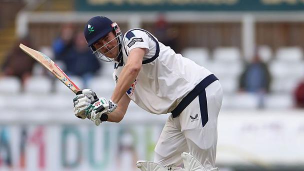 Exciting Start of Yorkshire vs Durham Cricket Encounter