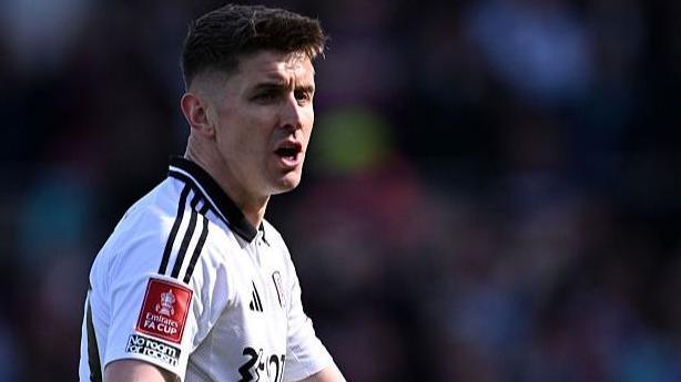 Tom Cairney Extends Fulham Legacy: A Decade of Leadership and Excellence