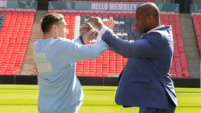 Usyk Claims Dubois' Push Reveals Mental Weakness Ahead of Heavyweight Rematch