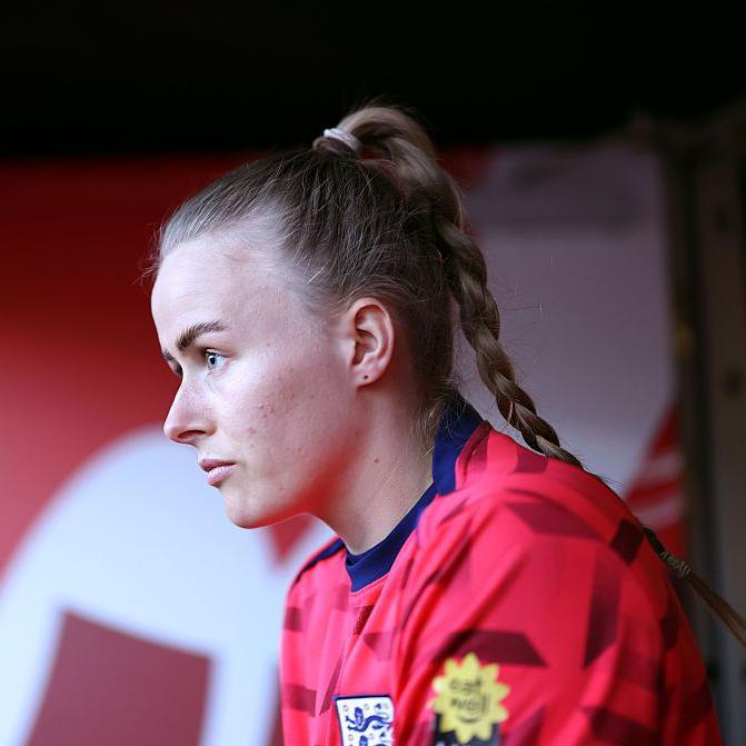 Hannah Hampton: Overcoming Adversity to Become England's Goalkeeping Star