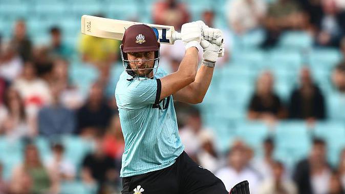 Surrey Dominates T20 Blast Quarter-Finals: Vince Shines for Hawks