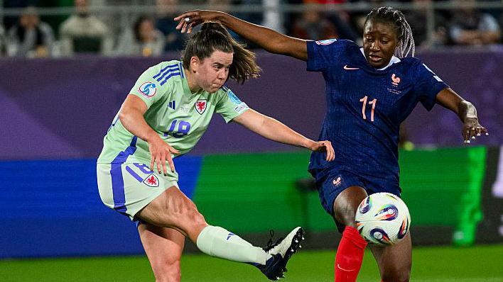 Welsh Defender Esther Morgan Secures Two-Year Deal with Bristol City Women