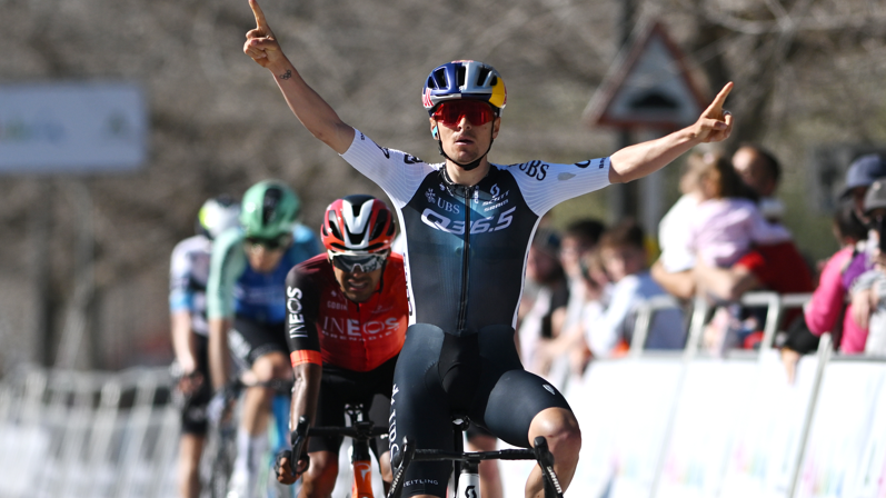 Tom Pidcock's Dominant Sprint Secures Victory in Vuelta a Andalucia Stage Two