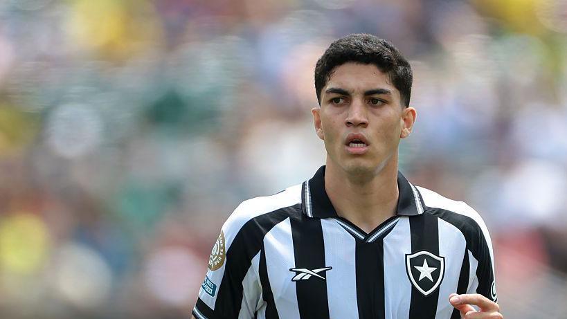 Nottingham Forest Secures Rising Brazilian Star Jair Cunha from Botafogo