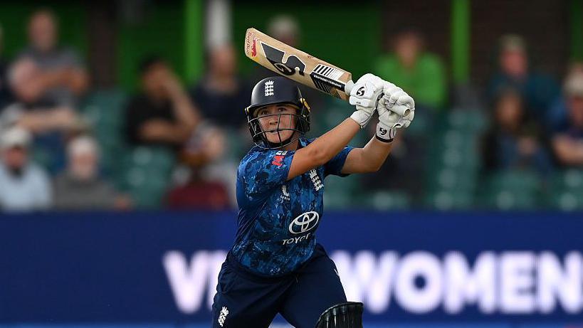 Alice Capsey's Heroic 88* Powers England to Thrilling Four-Wicket Victory Over Australia in World Cup Warm-Up Clash