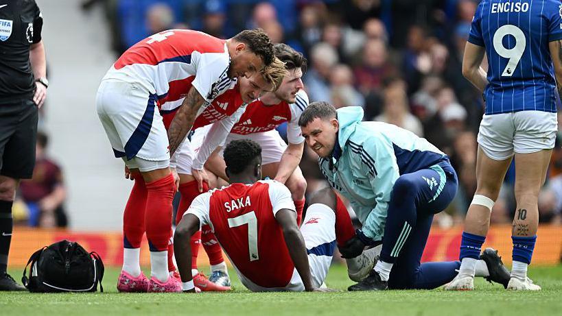 Arteta Confirms Saka's Ankle Injury is Minor Ahead of Crucial Champions League Clash
