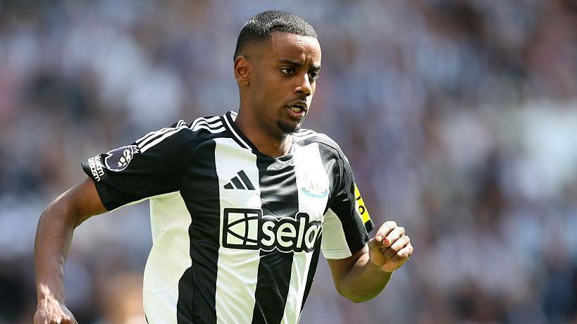 Newcastle's Pre-Season Asia Tour: Isak's Absence and Squad Dynamics