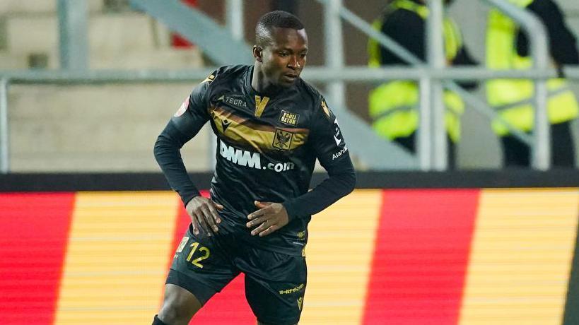 Tragic Collision in Chinese League: Togo’s Samuel Asamoah Suffers Career-Threatening Neck Injury
