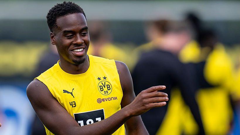 Why Chelsea Are Targeting Jamie Gittens: The Next Star from Manchester City's Youth Academy