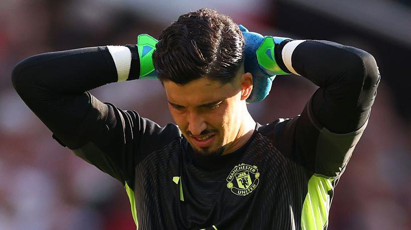 Manchester United's Goalkeeping Crisis Deepens: Tactical Errors and Transfer Dilemmas Exposed