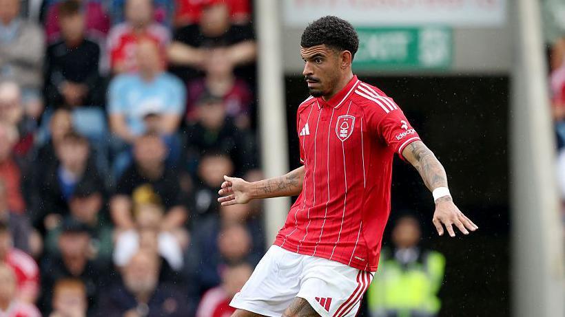 Morgan Gibbs-White Navigates Transfer Storm: Training Focus & Contract Clause Controversy Explored