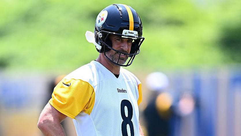 Aaron Rodgers Joins the Pittsburgh Steelers: A New Chapter in NFL History