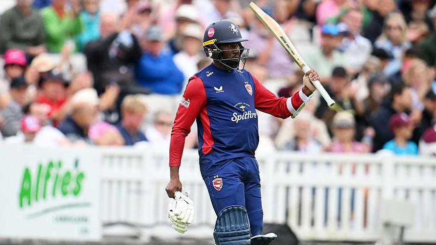 Kent Triumphs Over Somerset as Gloucestershire Faces Fifth Consecutive Defeat in T20 Blast 2025