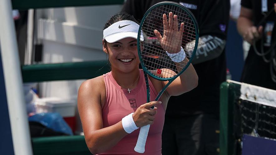 Emma Raducanu Triumphs in Washington Open Semi-Finals Amidst Scorching Heat