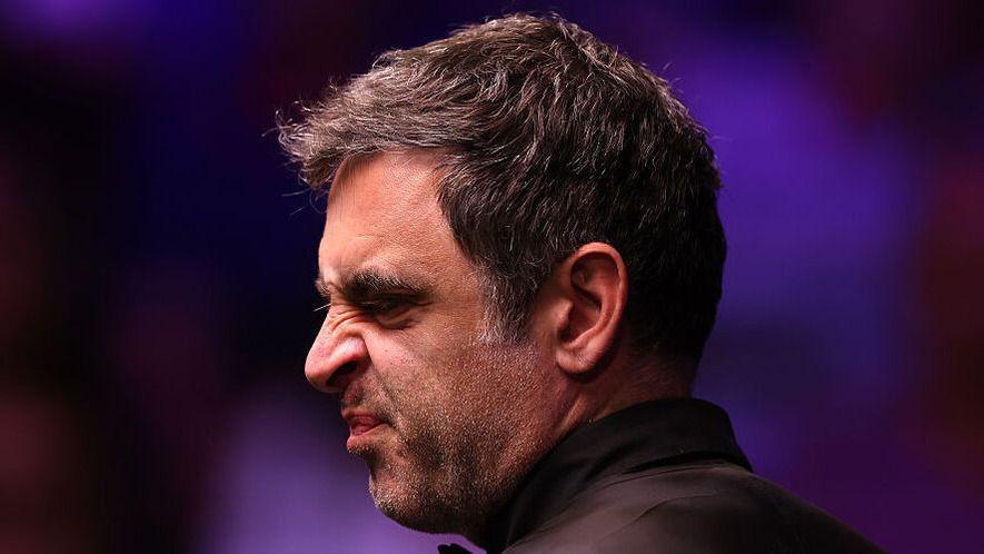 Zhao Xintong Dominates Ronnie O'Sullivan with Stunning 8-0 Session at World Snooker Championship