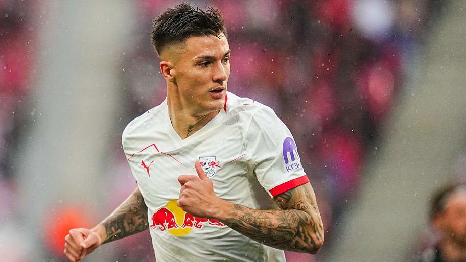Manchester United Secures £74m Deal for Leipzig Star Benjamin Sesko: A Game-Changer for the Red Devils