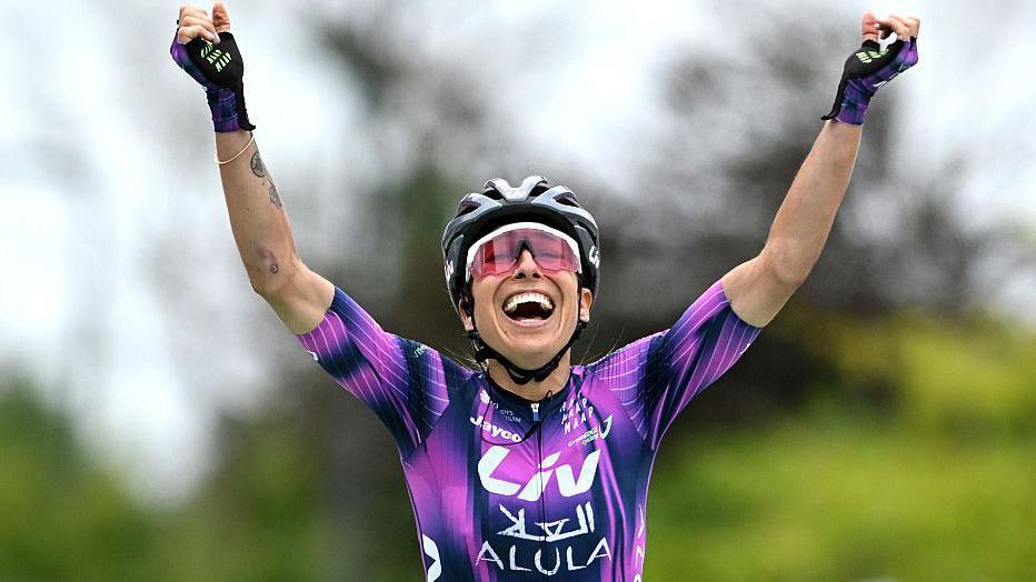 Mavi Garcia: Defying Age and Making History at the Tour de France Femmes 2024