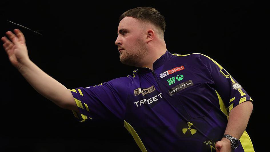 Luke Littler Dominates World Matchplay with Stunning Performance