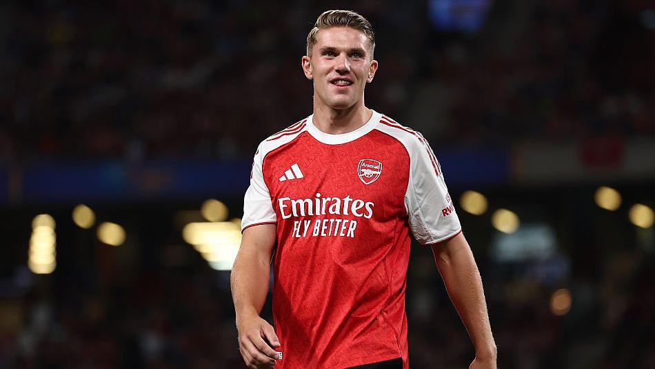 Arsenal's Thrilling 3-2 Victory Over Newcastle: Gyokeres Steals the Spotlight