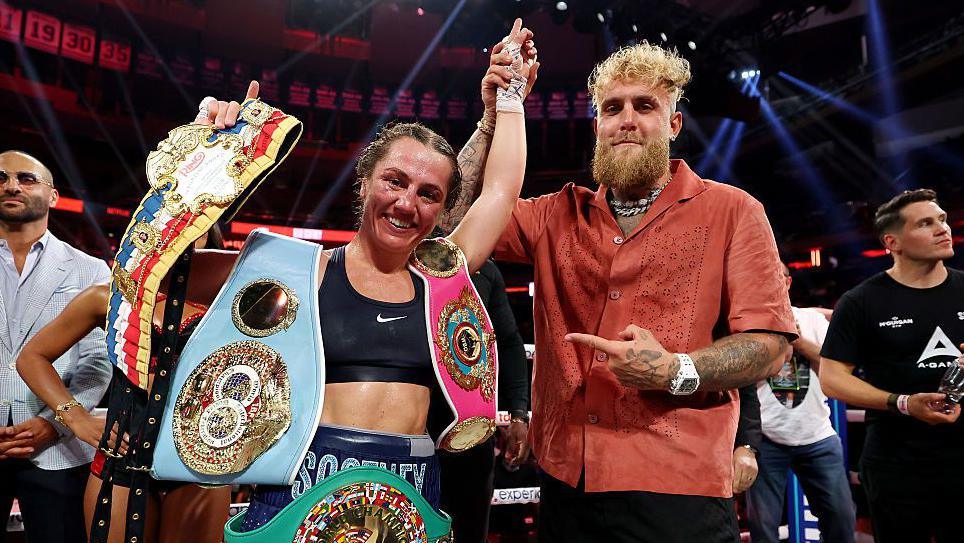 Ellie Scotney Dominates at Madison Square Garden While Savannah Marshall Faces Narrow Defeat
