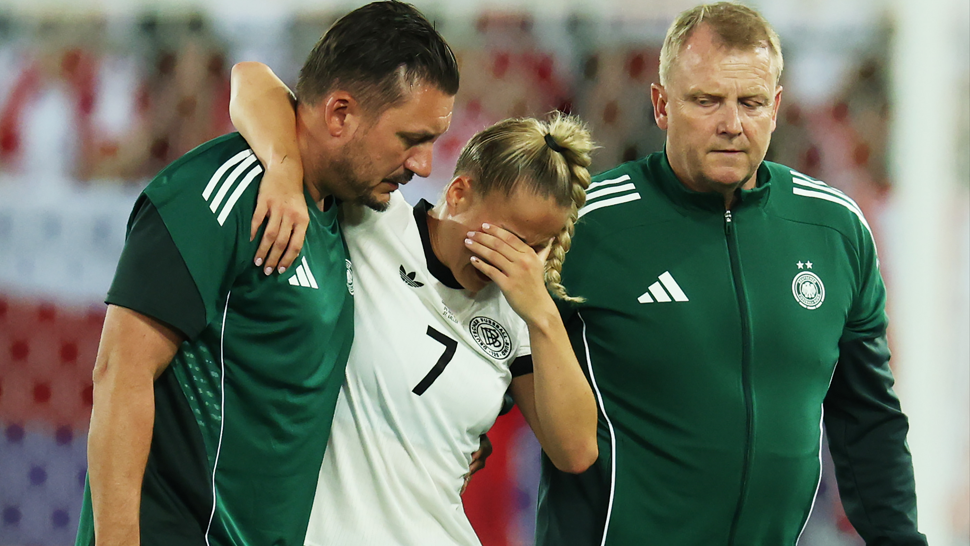 Giulia Gwinn's Injury Shakes Germany's Euro 2025 Campaign