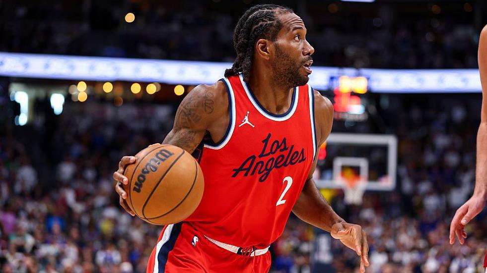 Kawhi Leonard's Stellar Performance Leads Clippers to Victory Over Nuggets in NBA Playoffs