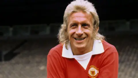 Manchester United Fans Honor Denis Law: A Farewell to a Football Legend