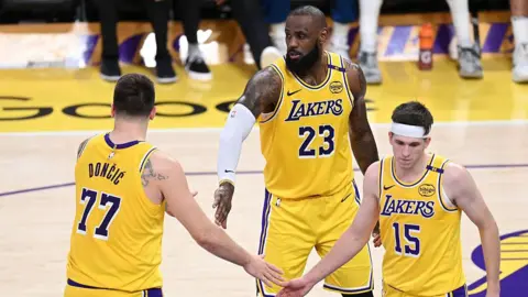 Historic $10 Billion Deal: Los Angeles Lakers Majority Ownership Transfers to Mark Walter